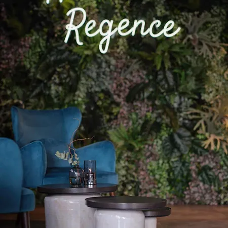 Western Regence 4*