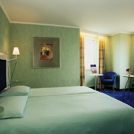 Western Regence 4*