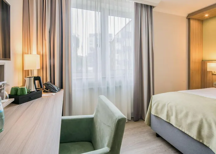 Western Regence Hotel